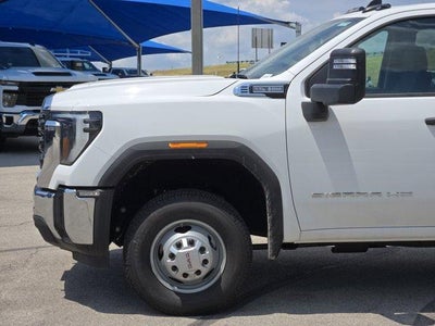 2025 GMC Sierra 3500 HD Chassis Cab Pro